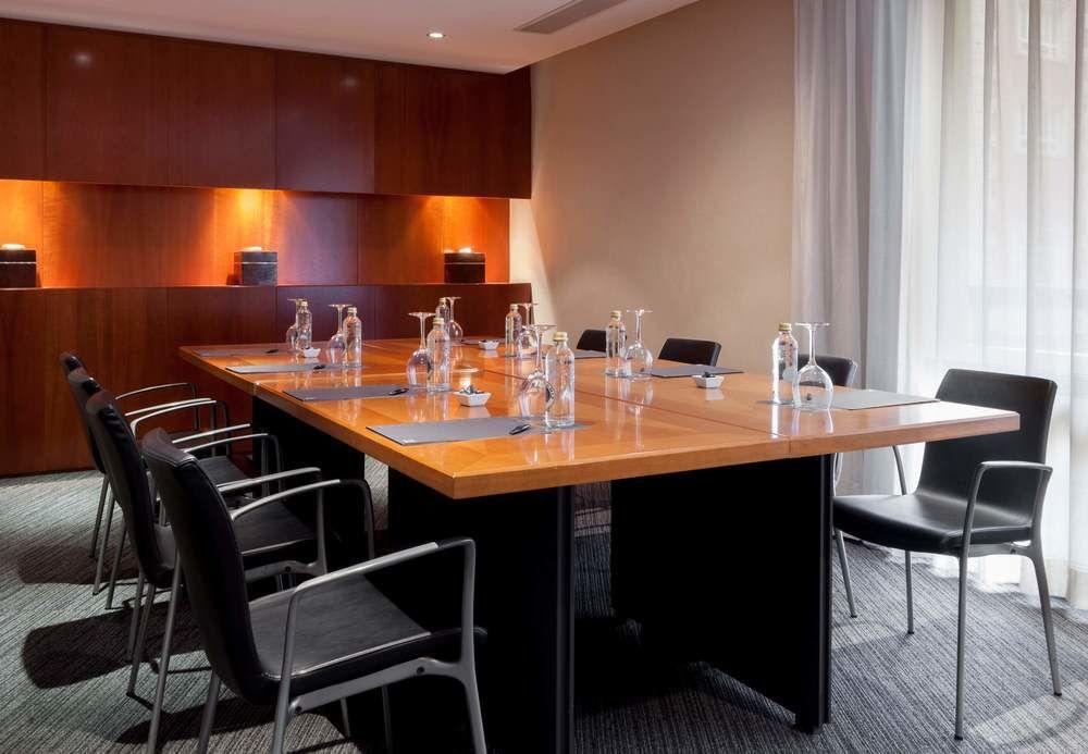Ac Hotel Malaga Palacio By Marriott Εξωτερικό φωτογραφία