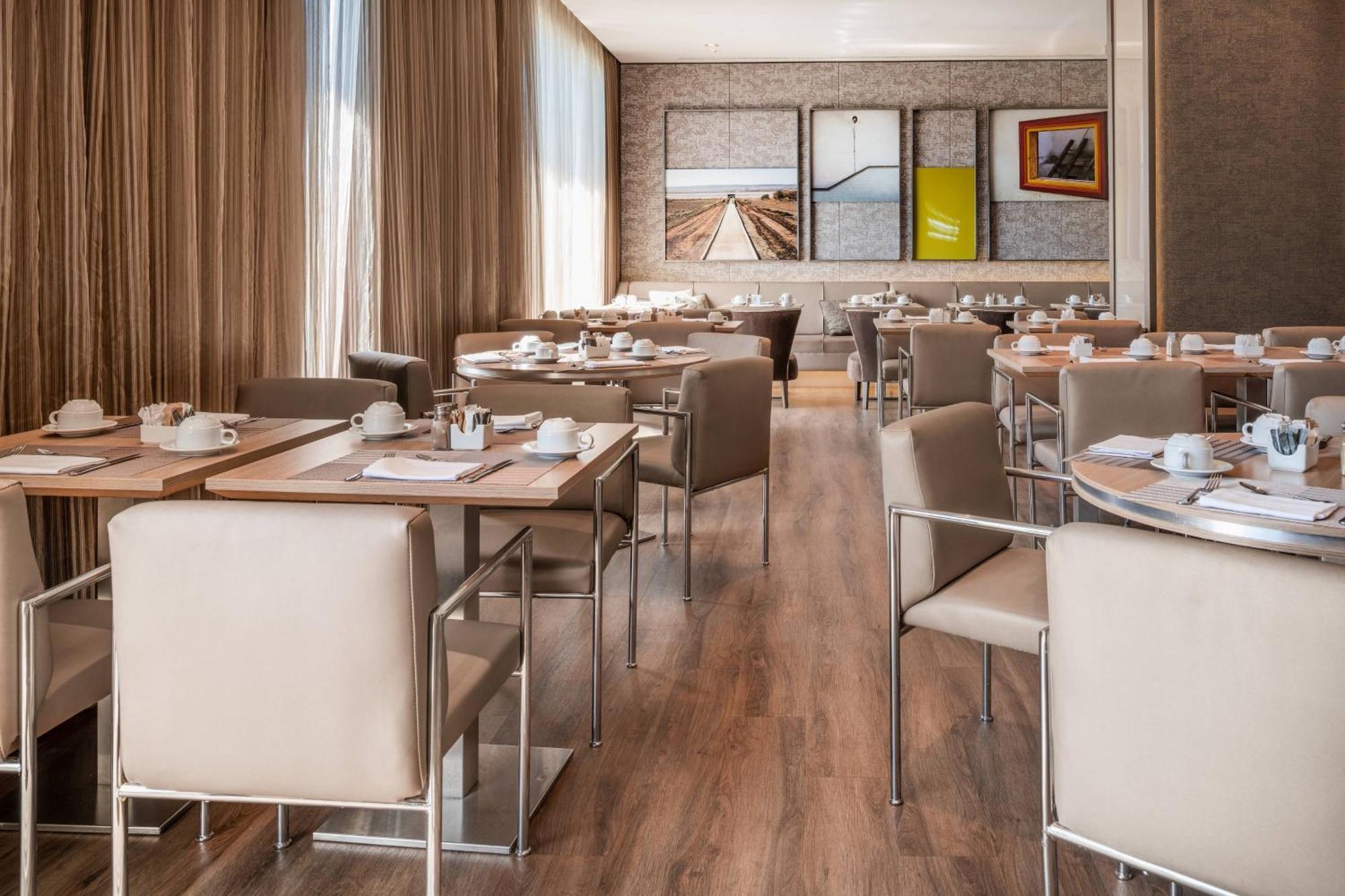 Ac Hotel Malaga Palacio By Marriott Εξωτερικό φωτογραφία