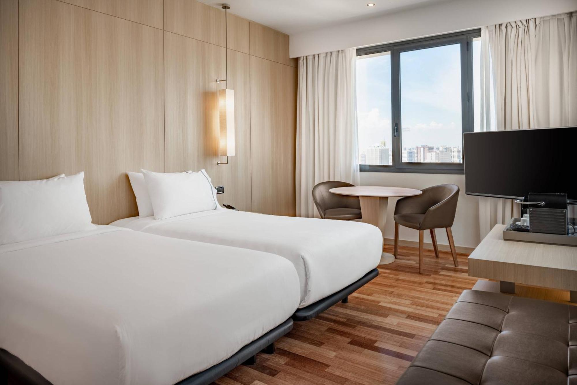 Ac Hotel Malaga Palacio By Marriott Εξωτερικό φωτογραφία