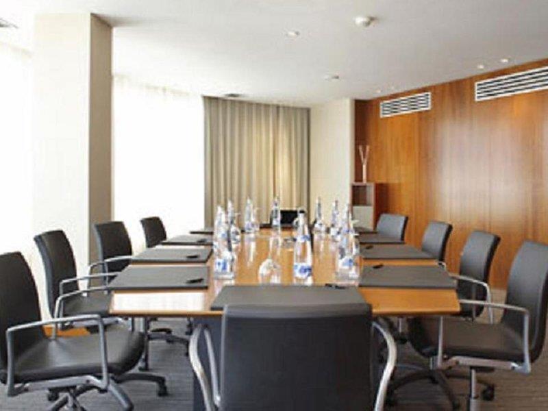 Ac Hotel Malaga Palacio By Marriott Επιχειρήσεις φωτογραφία