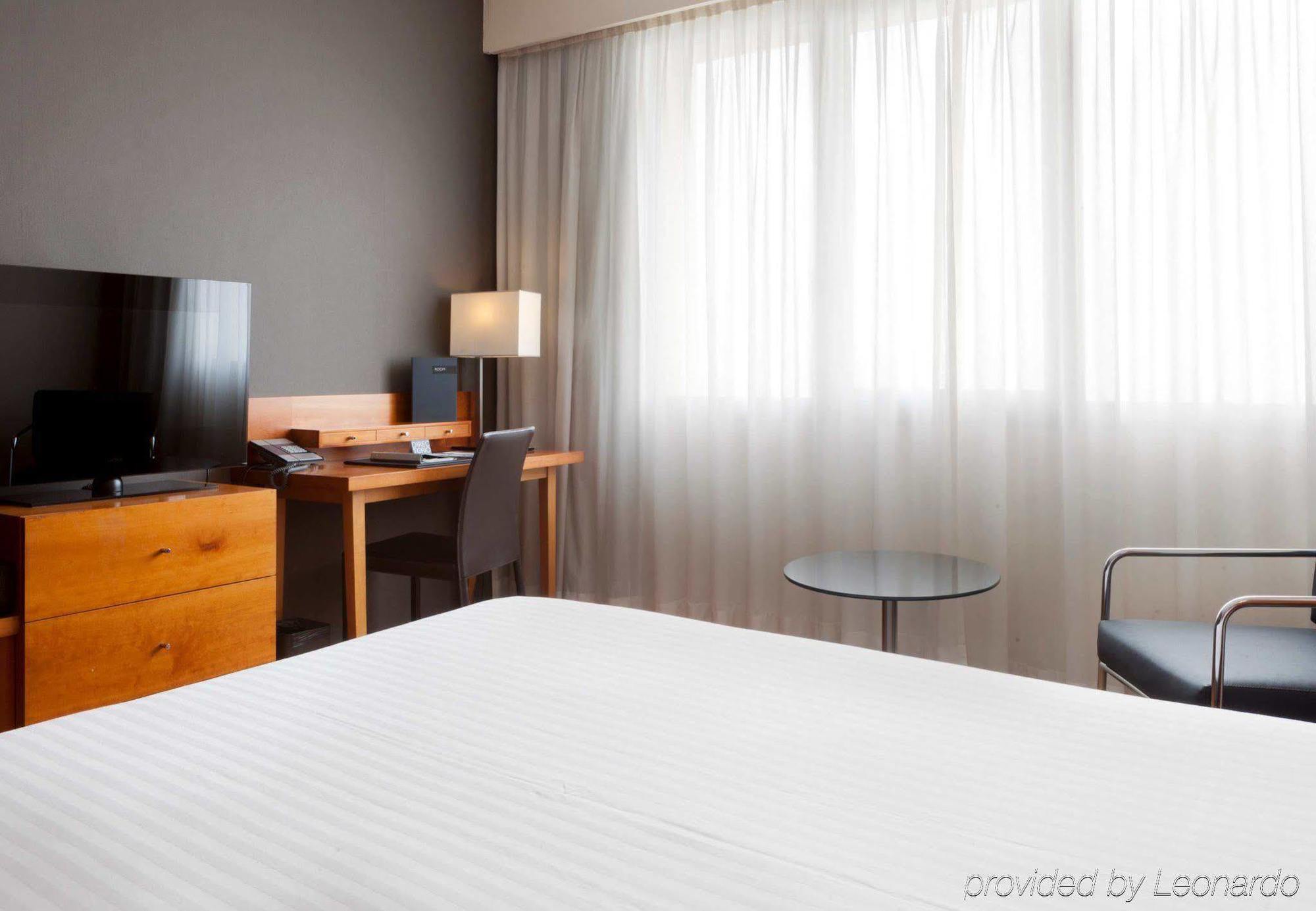 Ac Hotel Malaga Palacio By Marriott Εξωτερικό φωτογραφία