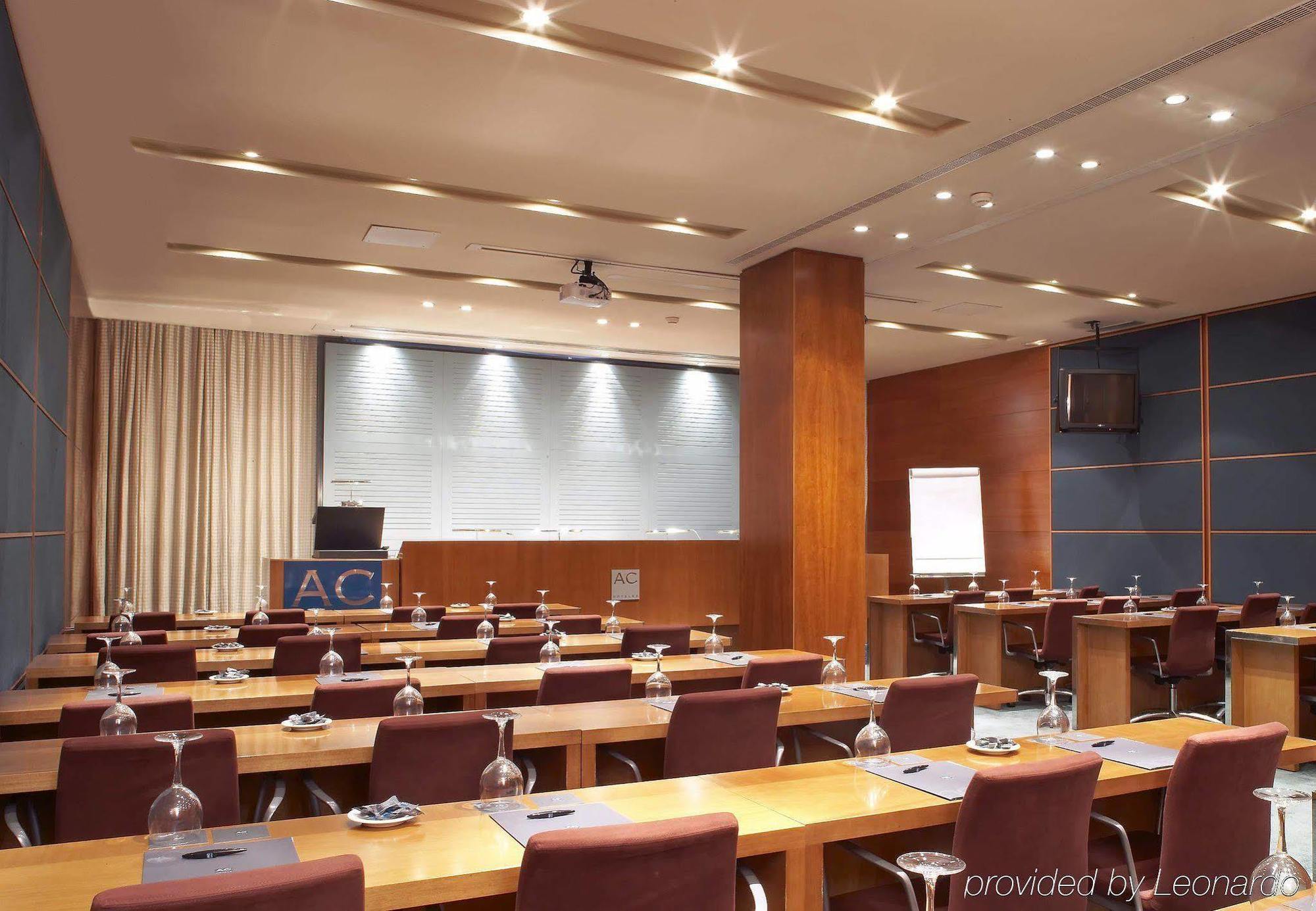 Ac Hotel Malaga Palacio By Marriott Επιχειρήσεις φωτογραφία
